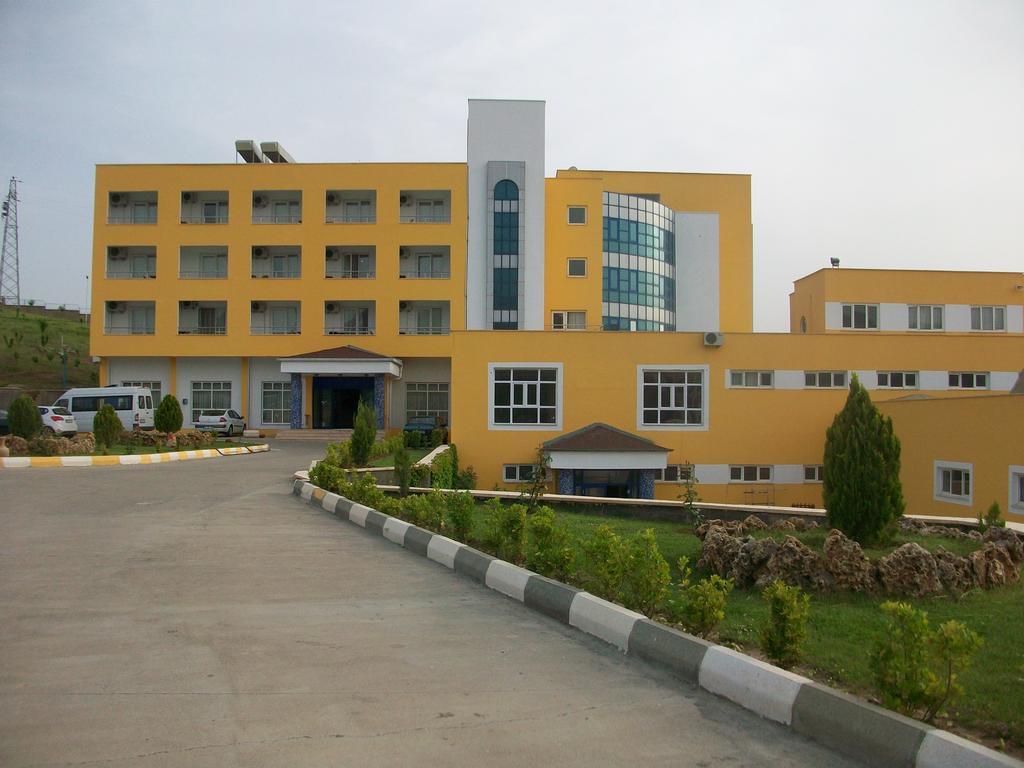 Bato Thermal Hotel Batman Buitenkant foto